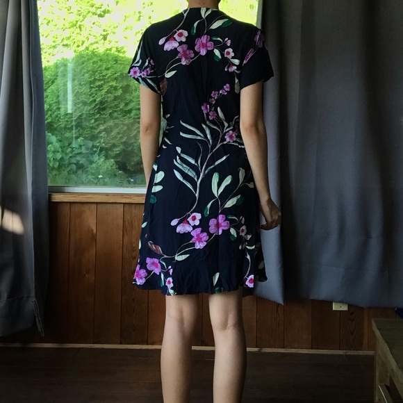 Floral navy wrap dress - Picture 2 of 6